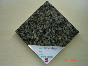 China Green Granite Kitchen Floor Tiles / Decorative Wall Tiles Polished Honed